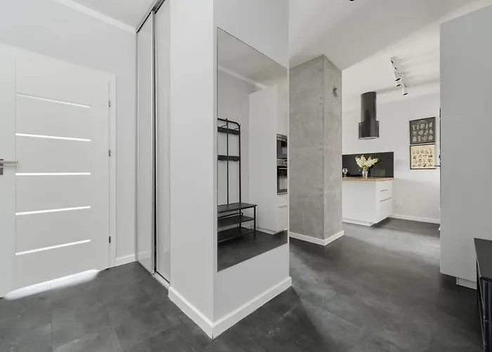 Stylish Kosciuszki Near The Market Square With Free Garage By Renters * Wrocław