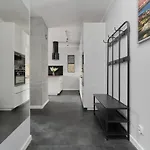 Stylish Kosciuszki Near The Market Square With Free Garage By Renters Апартаменты Вроцлав